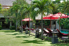 Villa-Kalimaya-I-Garden-and-sun-loungers